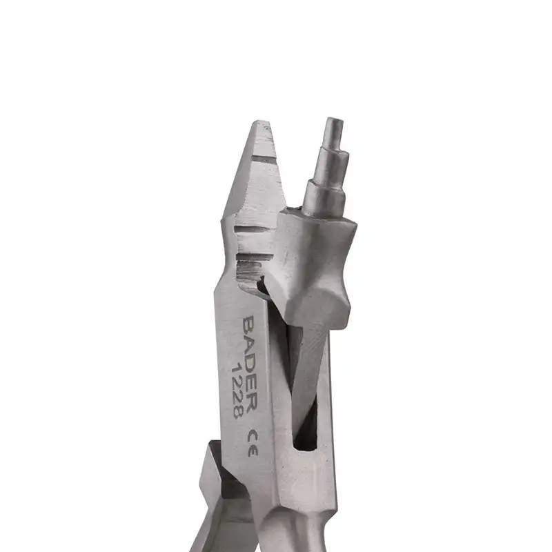 Tweed pliers for loops Bader