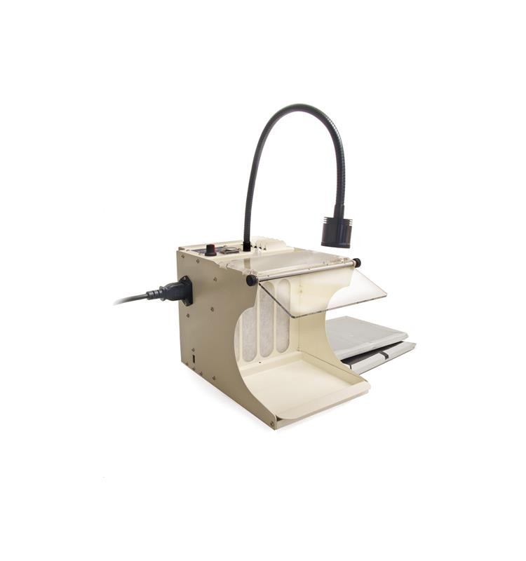 PROTECTOR FOR POLISHER WITH BUILT-IN LIGHT AND EXTRACTION