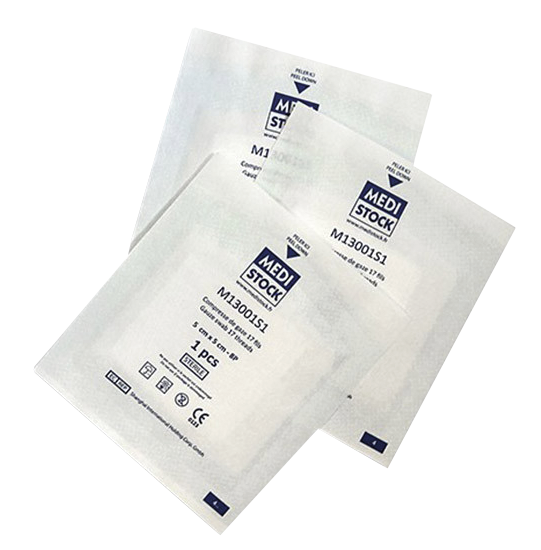 Sterile cotton pads 8 layers – 5 x 5 cm