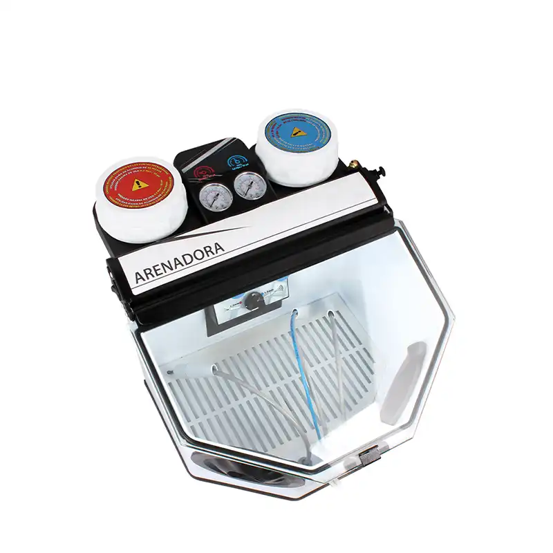 Turbo sandblaster with 2 cups and recycling Bader