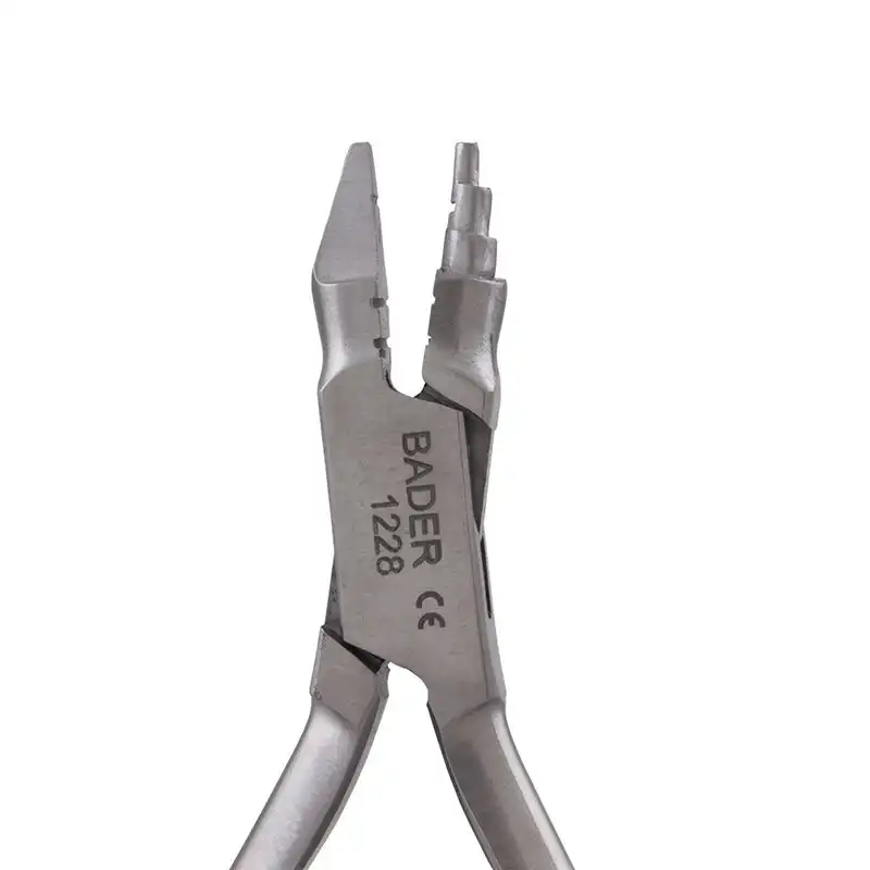 Tweed pliers for loops Bader