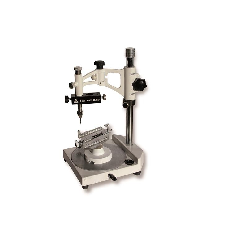 PARALLELOMETER "SQUARE" WITH CONCENTRIC CHUCK