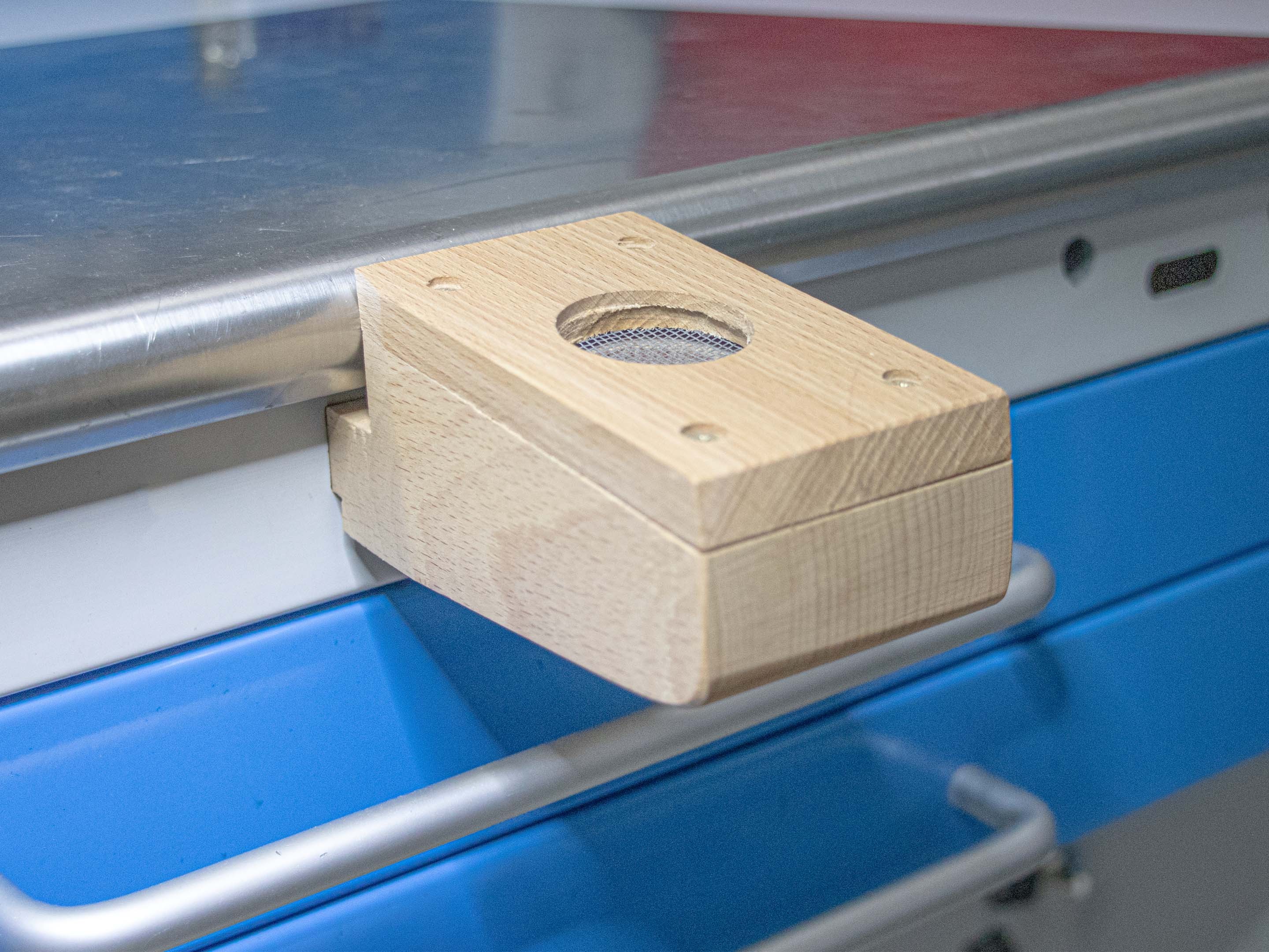 WOODEN CHIP TRAY FOR ASPIRATION WORKBENCH DENTAL LAB